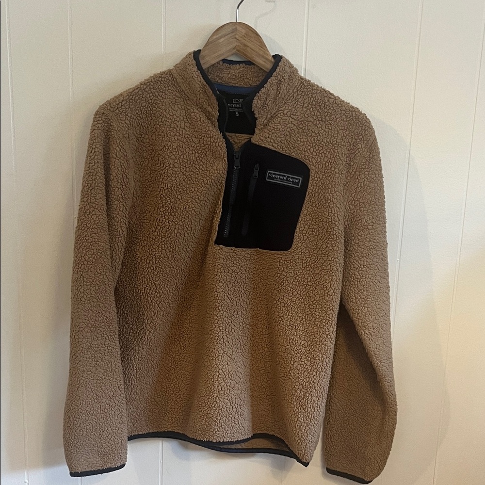 Vineyard Vines Tan and Black Sherpa Pullover